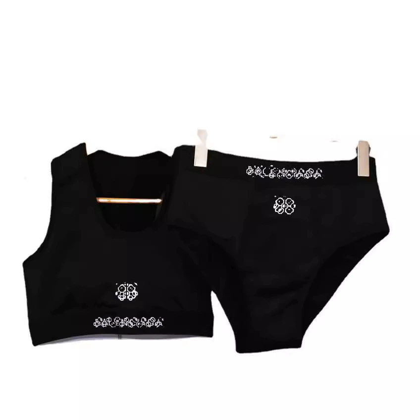 Sexy Blck Yoja Tanks and Shorts Camis Vest Tshirt Cotton-blend Sporting Tops Designer Shirts Bra Vest Pants Ladies Solid T Shirt Femme