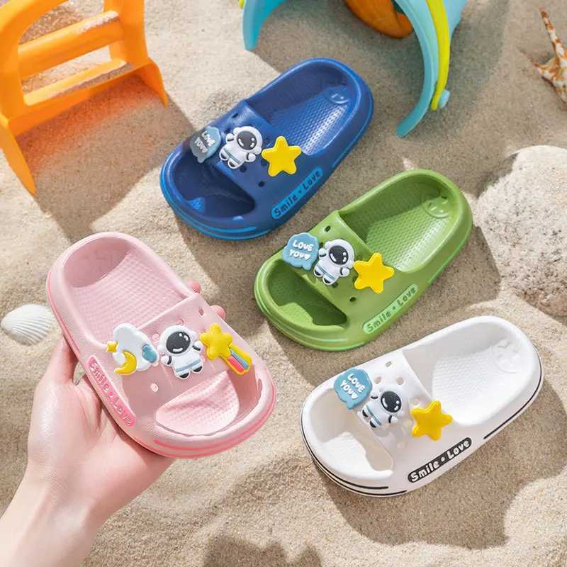 Spaceman Slippers For Children Home Indoor Slides Cute Astronaut Anti-Slip Bathroom Baby Outdoor Sandals For Boys And GirlsT250311