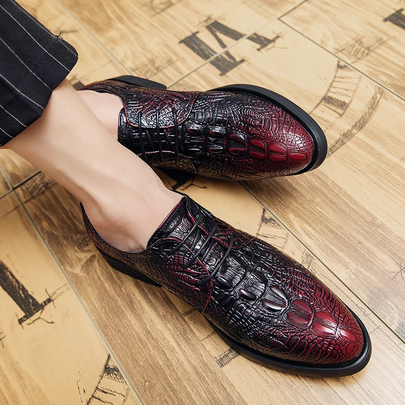 Mens Dress Shoes Men Wedding Shoes Dress Oxford Leather Breathable Moccasins Platform Original Men Brogue Shoes 250310