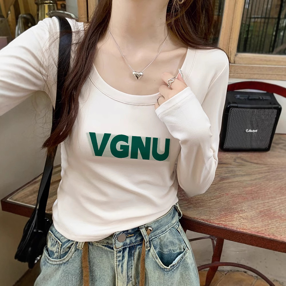 2025 new white designer women's undersole shirt slim fit long sleeved T-shirt top fashionable casual short sleeved shirt1