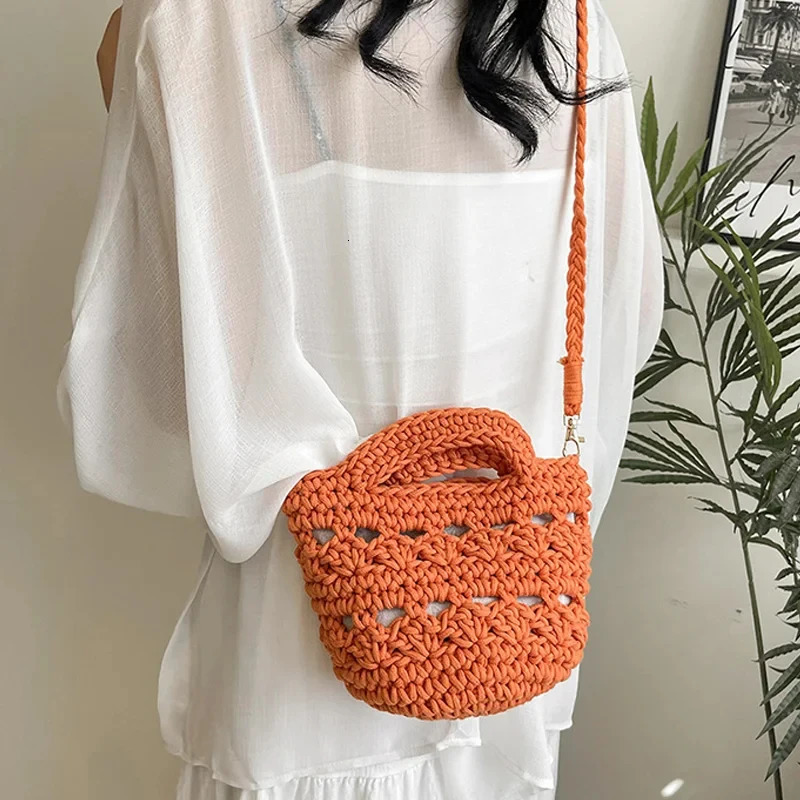 Womens Crochet Bag Shoulder Crossbody Handbag Braided Handmade Woven Bag Casual Lady Fashion Small Rope Bag 2025 New R250311