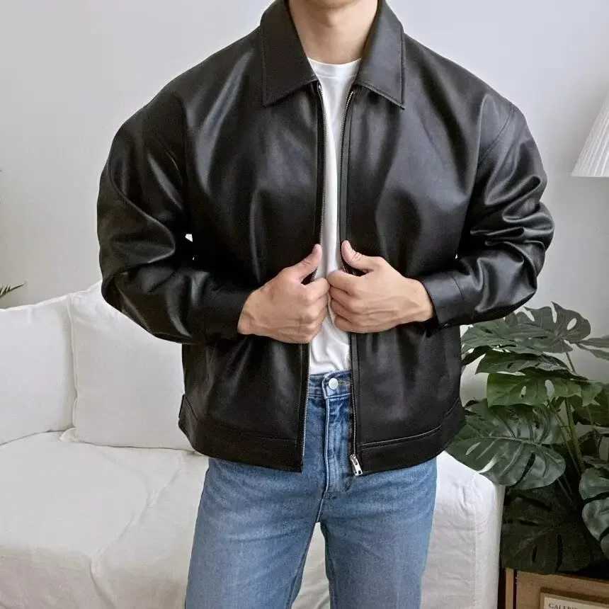 Trendy Autumn New Mens Leather Jacket Lightweight Casual Sports Motorcycle Vest Fashionable Korean Style Fit Baseball UniformT250311