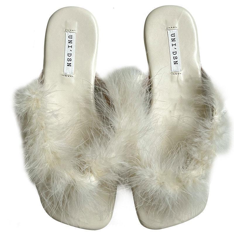 Women s Slimming Sandals For Summer 2025 Fashionable Designer Sandals Multifunctional Outdoor Casual Flat Fur Slippers New Low Heel Slippers Flip Flop