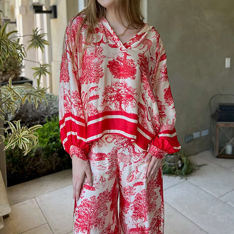 2025 Spring New Style V-Neck Printed Long Sleeve Pocket Casual Two Piece Set KLMY