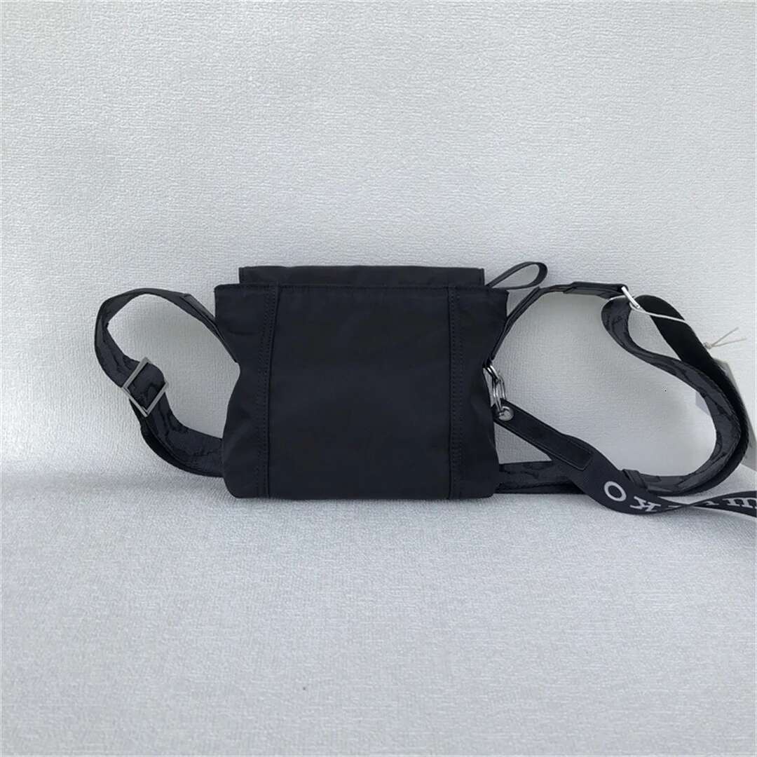 Marime1kko Unisex Black Waterproof Nylon Lightweight All-Match Shoulder Messenger Camera Bag
