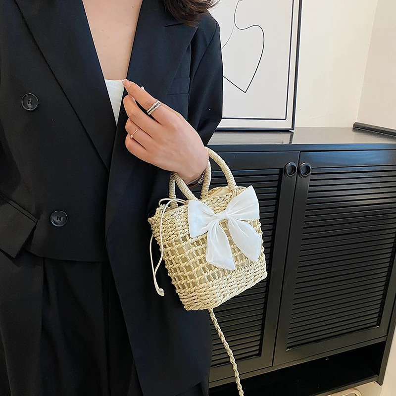 2024 summer new womens hand bag shoulder bag Environmental protection material advanced woven fashion cherry bow decoration R250311