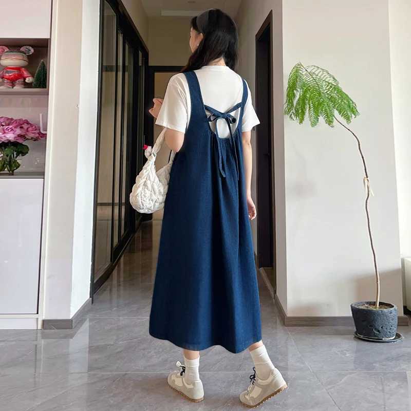 Spring and Autumn New Fashionable Pregnant Womens Denim Strap Dress Floral Embroidery Button Fly Maternity Sundress Loose DressT250311