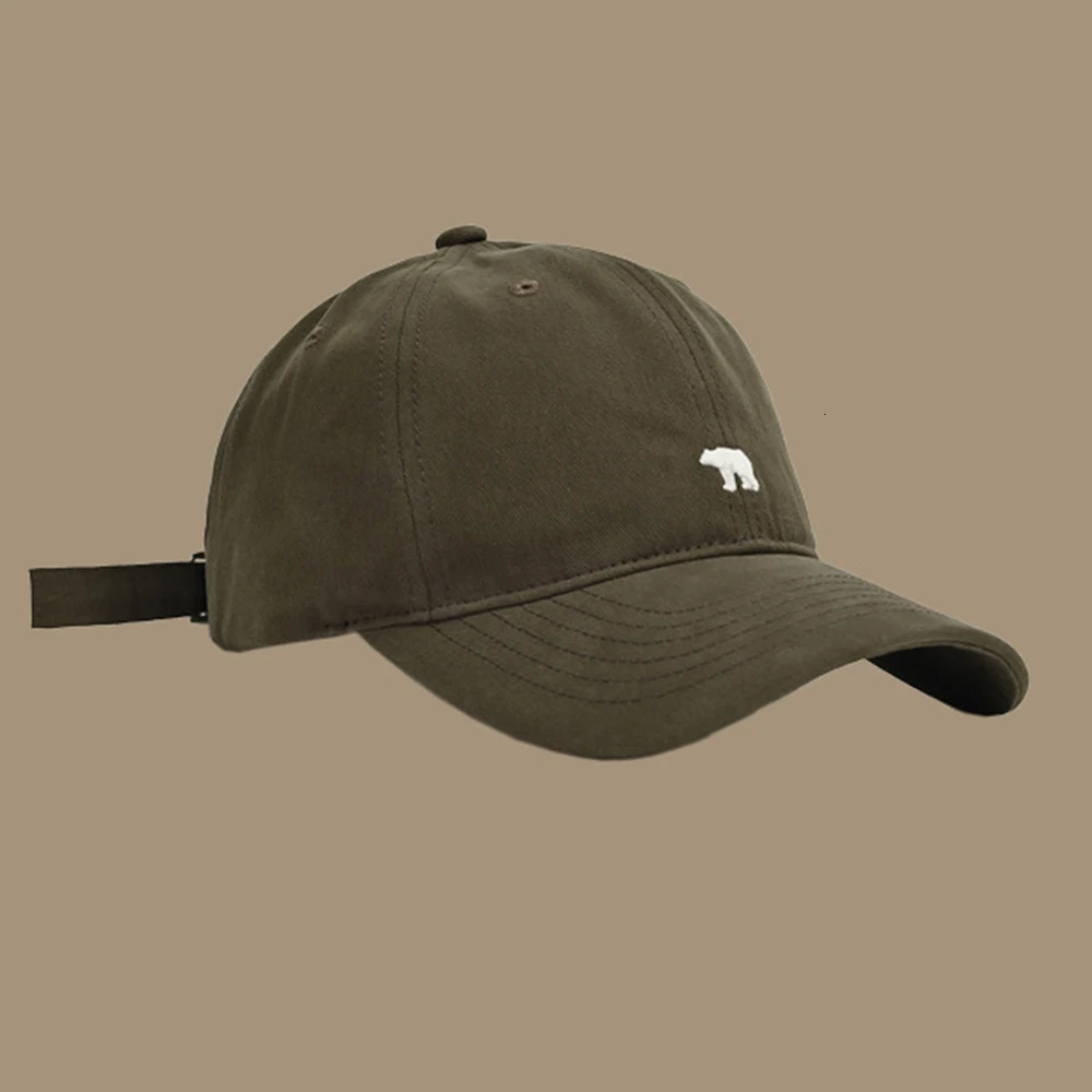 Fashionable Retro Polar Bear Embroidered Baseball Cap For Women Japanese Style Versatile Big Head Circumference Duckbill cap 250311