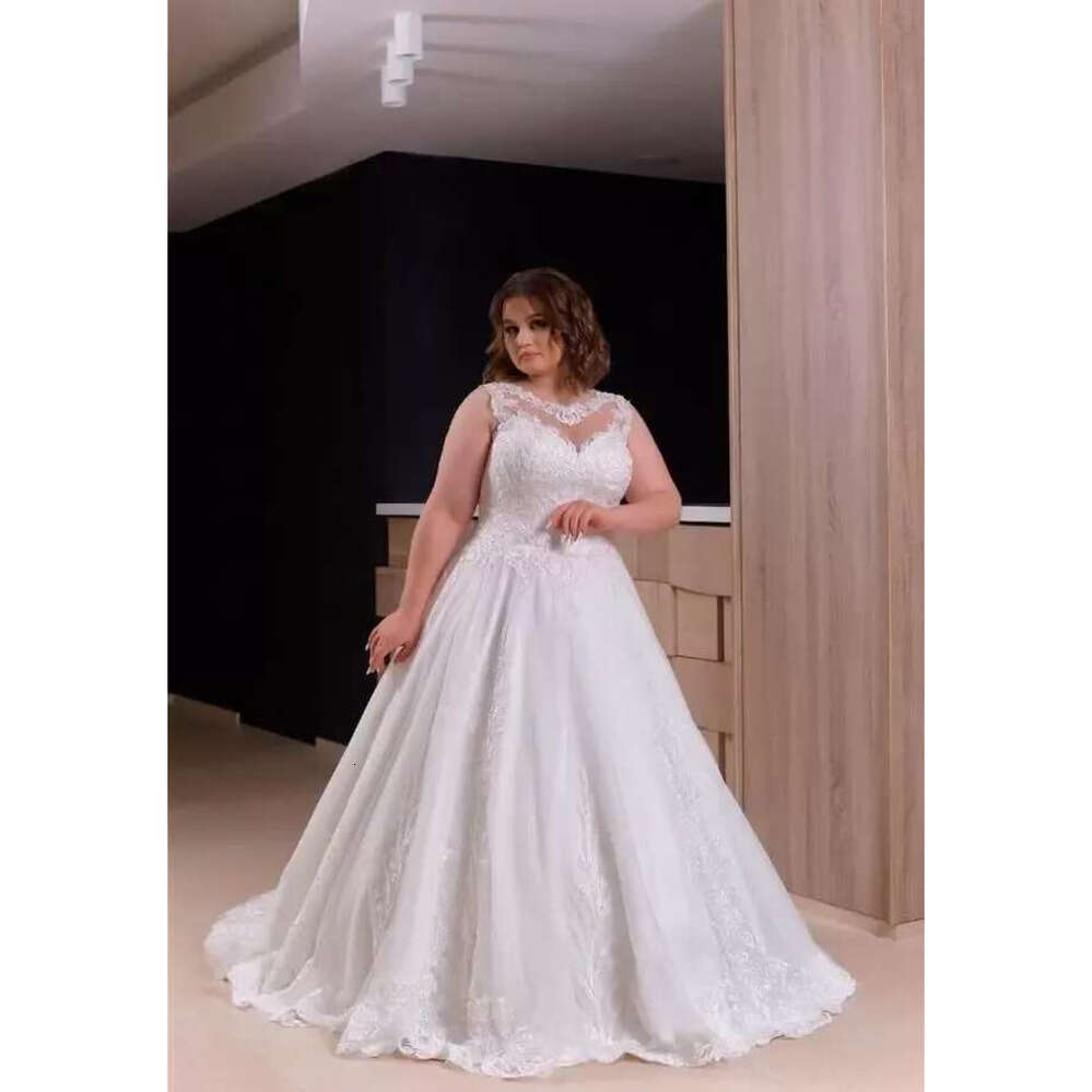 2023 Vintage Plus Size A E Dress Jewel Neck Lace Appliqued Ivory Tulle Bridal Dresses Long Wedding Gowns Sleeveless Summer Robes De