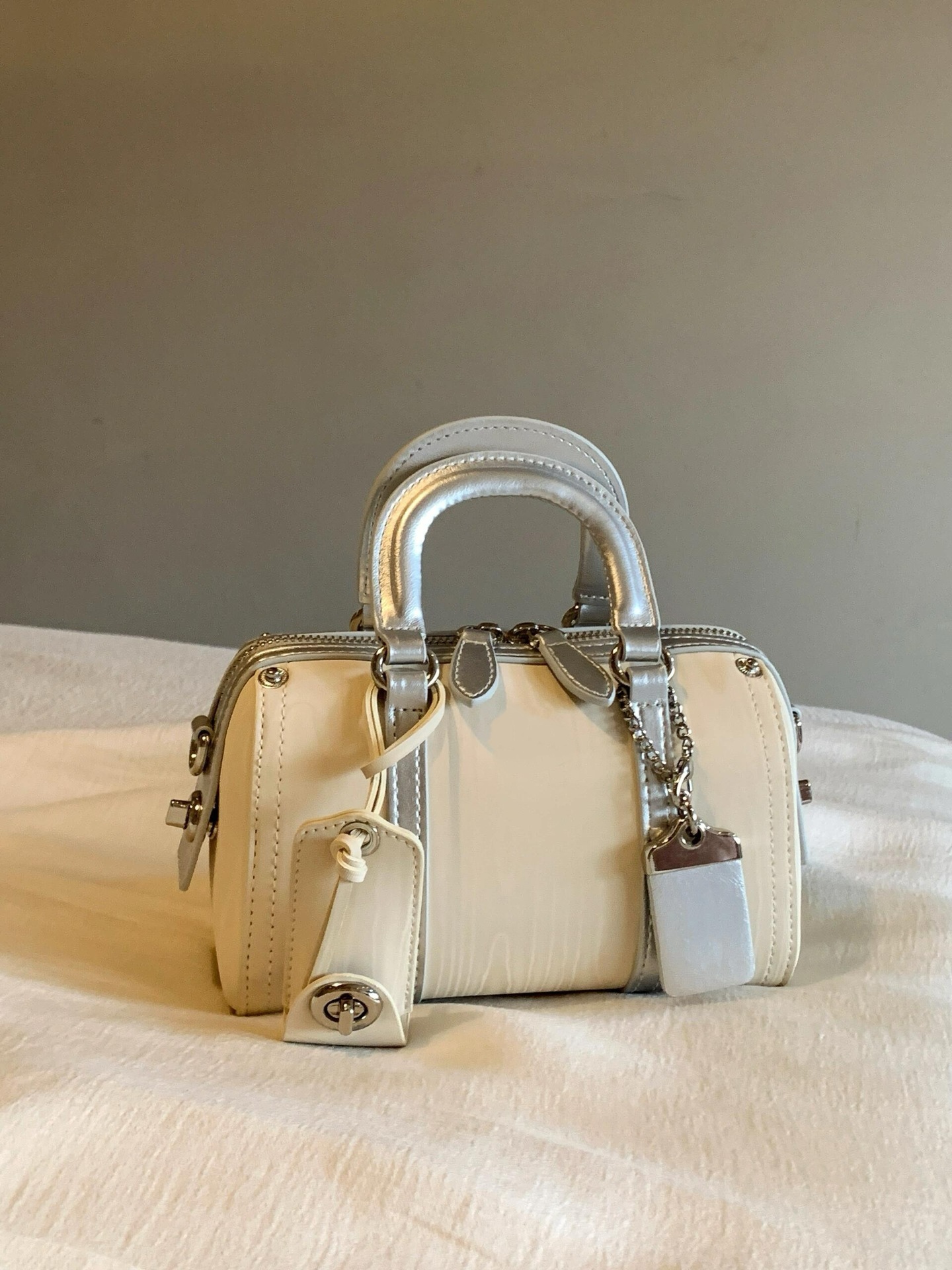 Korean Niche Design Single Shoulder Slanted Boston Bag Fashion Designer Handbag