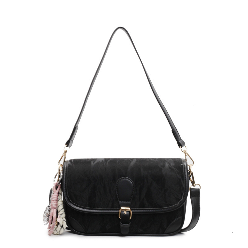 Korean fashion trend shoulder 2025 new simple casual niche design feeling underarm women's crossbody bag