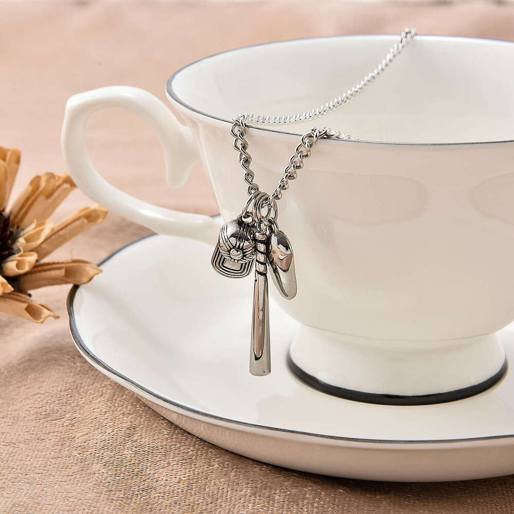 Hot selg Korean fashion creative men's baseball necklace stainless steel versatile pendant
