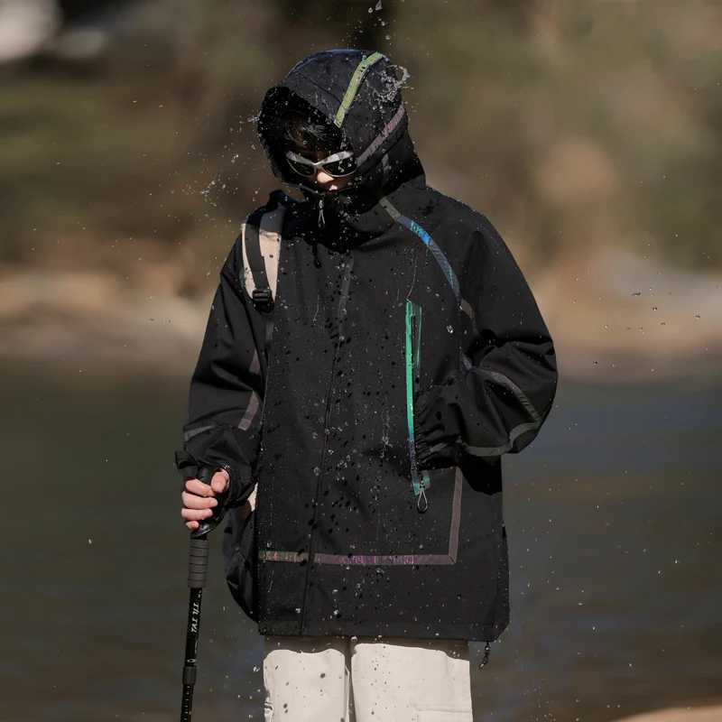 CHRLCK Mens Waterproof Hiking Jacket Laser Reflective Windbreaker Women Camping Trekking Fishing Jackets Windproof CoatsT250311