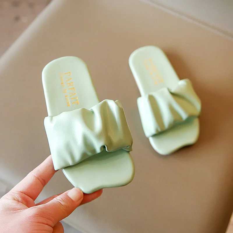 Girls Slippers Kids Summer Swimming Bath Slippers Anti-skid Pleated Ruffles Classic Fashion Children Beach Slides House OutdoorT250311