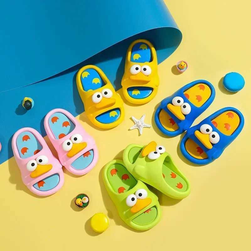 Childrens slippers summer boys shoes cartoon soft sole breathable cute comfortable baby flip-flops kids shoes for girlT250312