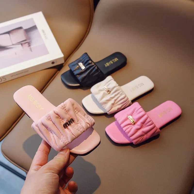 Girls Slipper Summer Childrens Slippers Non-Slip Soft Bottom Indoor Home Children Medium and Big Children Boys Baby GirlsT250311