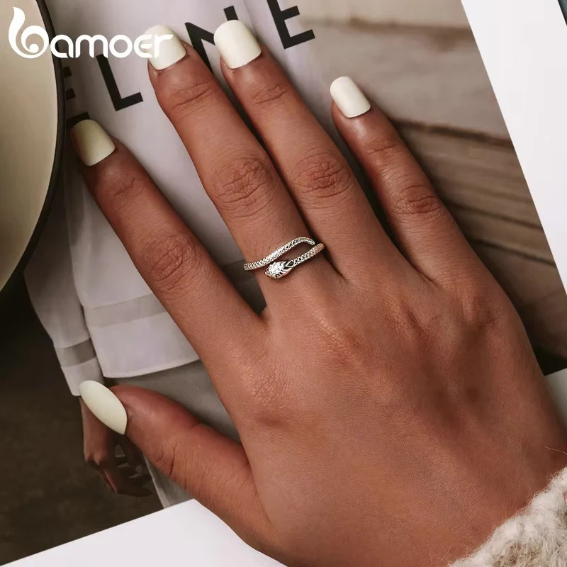 925 Sterling Silver Platinum Plated Adjustable Ring Green Zircon Retro Textures Snake Fashion Jewelry 4 Colors 250213