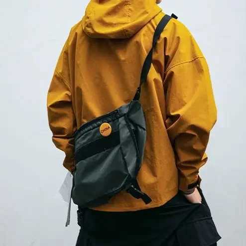 Trendy Autumn Winter Hooded Jacket Mens Loose-fit Windproof Casual Workwear Clothing PocketsT250311