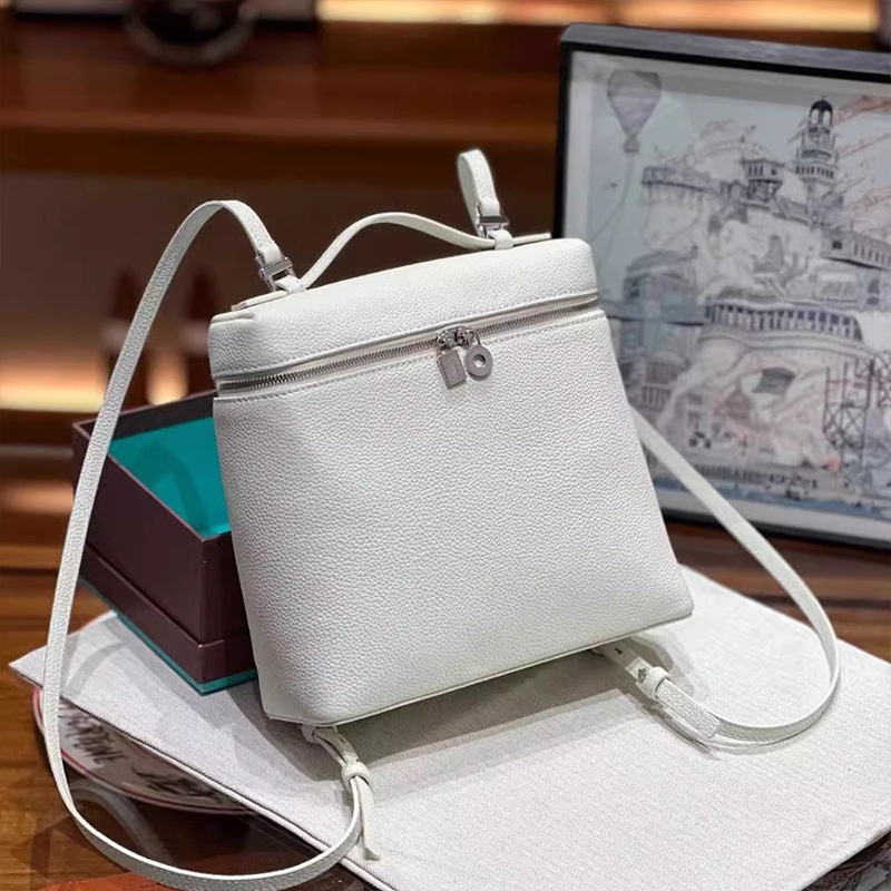 2025 Light Luxury and Genuine Leather Handheld Lunch Box Bag with Premium Quality Women's Popular and Vintage Square Bag with Large Capacity