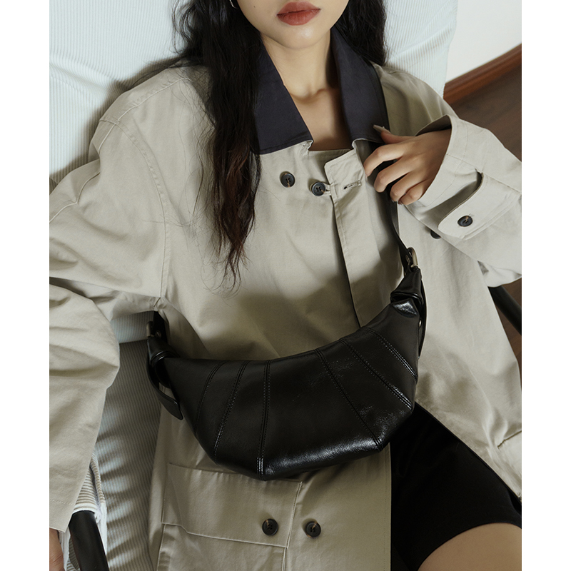 Croissant bag Croissant bag Women's messenger bag Sheepskin texture New dumpling bag