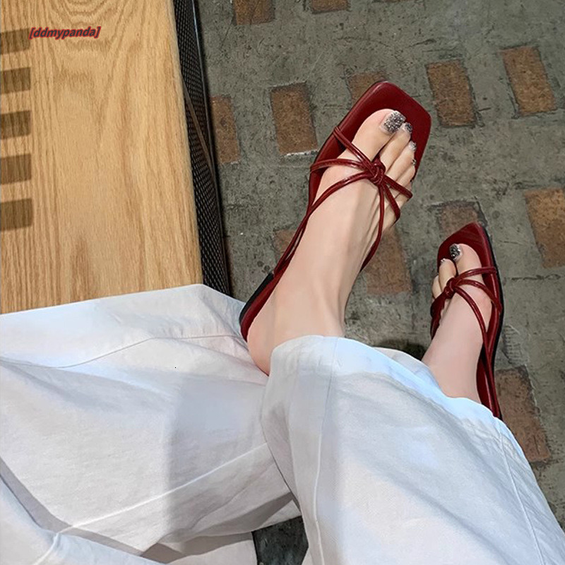 Grape Mom Summer New French Square Headed Thin Belt Hollow Clip Feet Thick Heel Flat Bottom Sandals for Women's Outwear ddmypanda