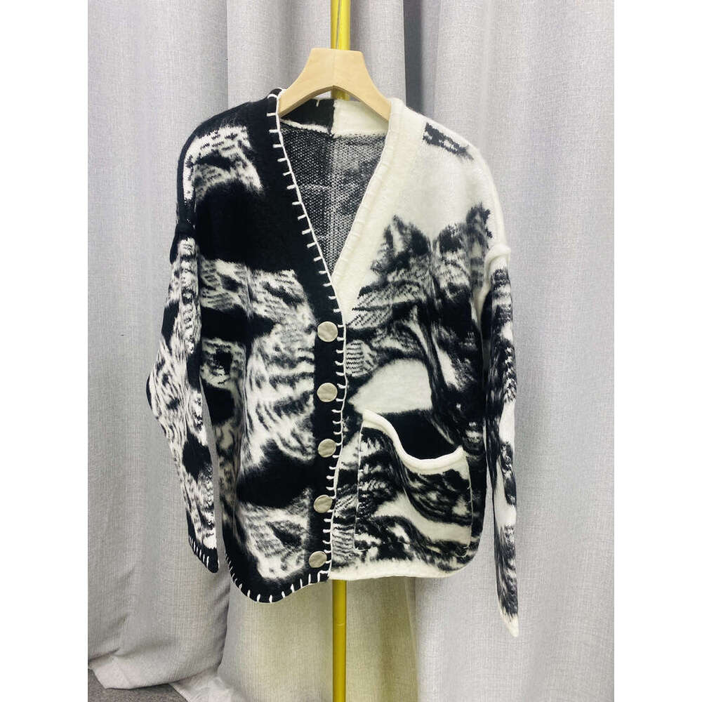 Australian Autumn Winter Totem Ethnic Style Knitted Cardigan, High-End Lazy Style, Loose And Medium Length Jacket
