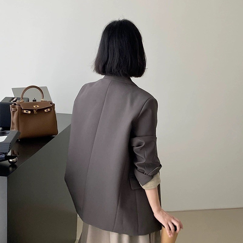 B30 Chic Women's Grey Blazer in Korean Fashion with Dual Buttoned Fronts