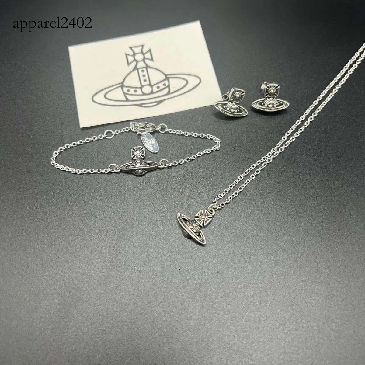 Viviennen West Wood Necklace Designer West Wood Jewelry New Western Empress Dowager Earnail Necklace Bracelet Saturn Art Pearl Black Fashion Trends 690