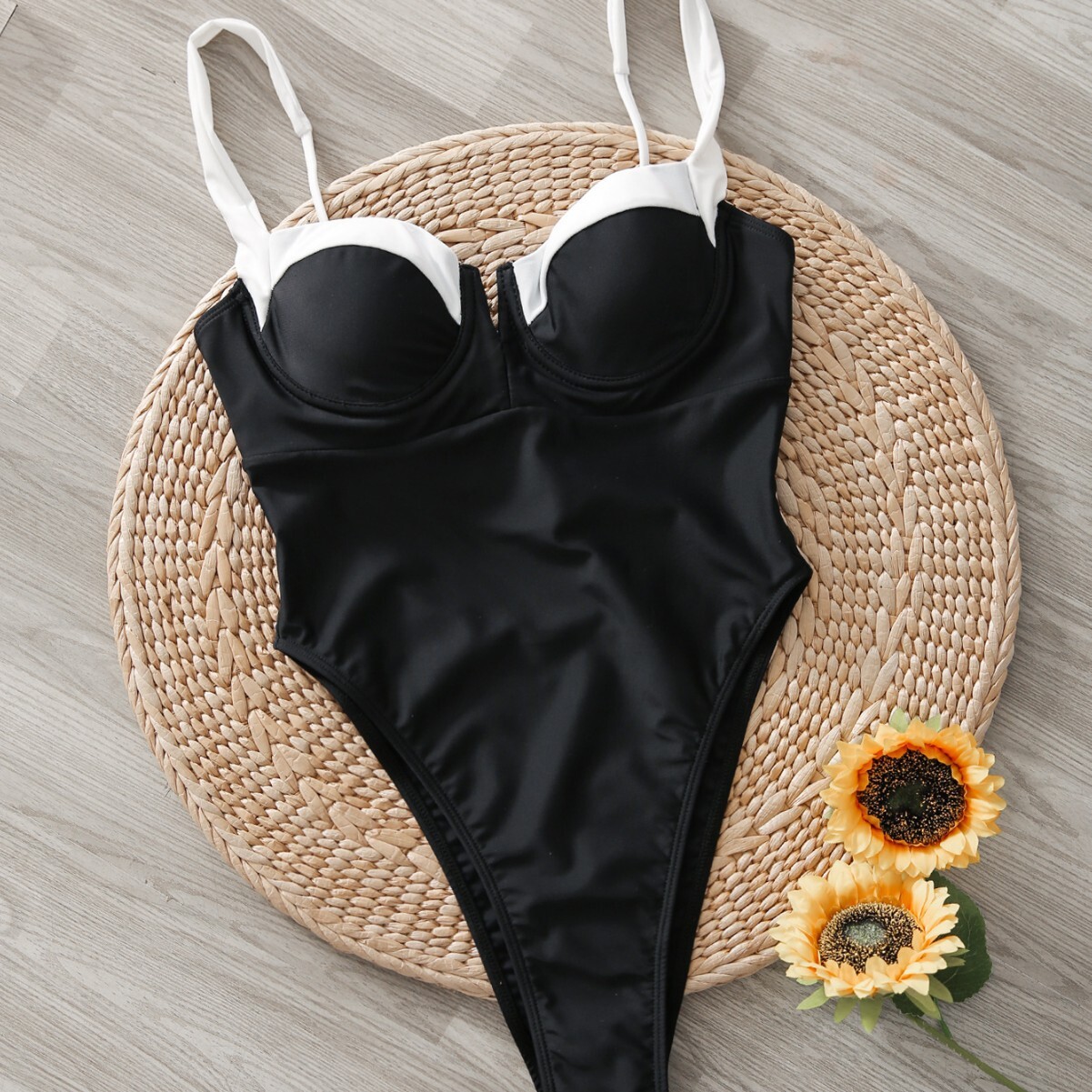 Women's Swimsuit 2025 Designer New Solid Color French Style Swimsuit One-piece Sexy Tight Bikini Swimsuit Black And White Geometric Beachwear Out
