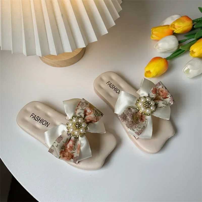 Bow Tie Girls Slippers Non Slip and Breathable Girls Slippers 3-10 Years Old Versatile Princess Style Children Outdoor SlippersT250312