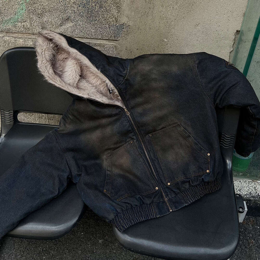 Jiayiku Men's 2024 New Winter Washed Denim With Velvet American Street Waste Soil Style Cotton Coat