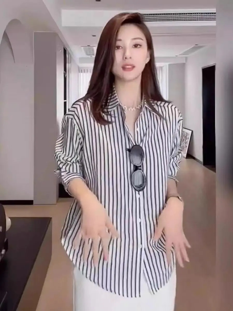 Black Striped Blouse For Women Srpng Temperament Casual Longsleeved Shirt Office Lady Wear Elegant Ladies Clothes Tops 250310