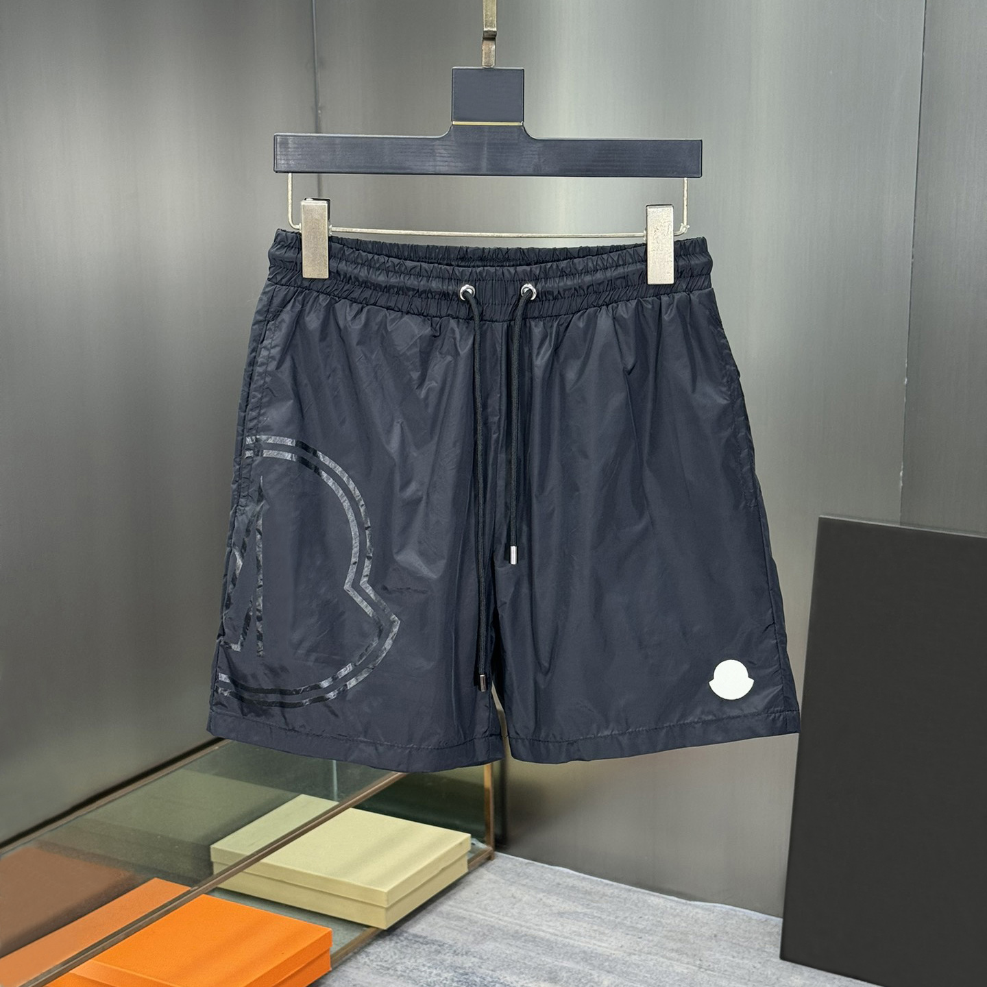 Paris Designer Shorts Luxury Mens Swim Short Classic 3D Embossed Embroidery Design Casual Jogging Shorts Quick Drying Nylon Short Man Beach Pants M-XXXL