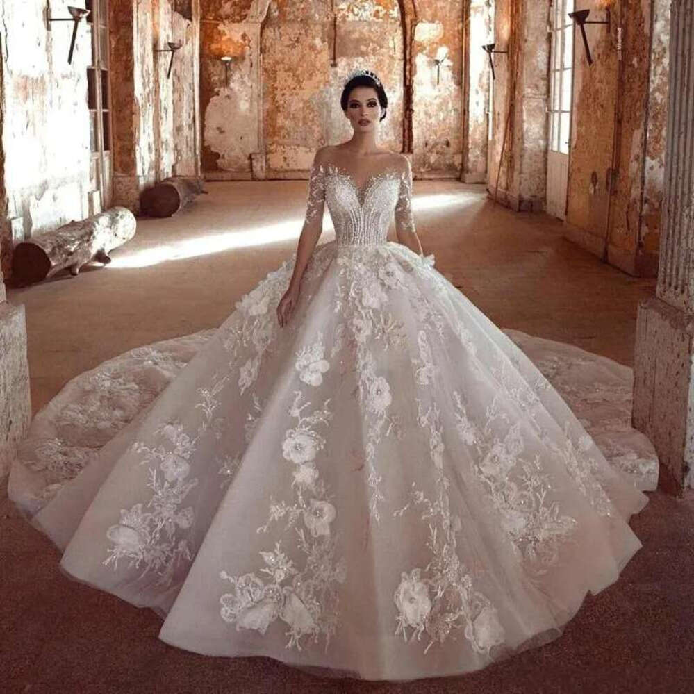 Arabic Dubai Dresses Sheer Neck Sweep Train 3D Ral Appliqued Beaded Garden Long Sleeves Wedding Gowns