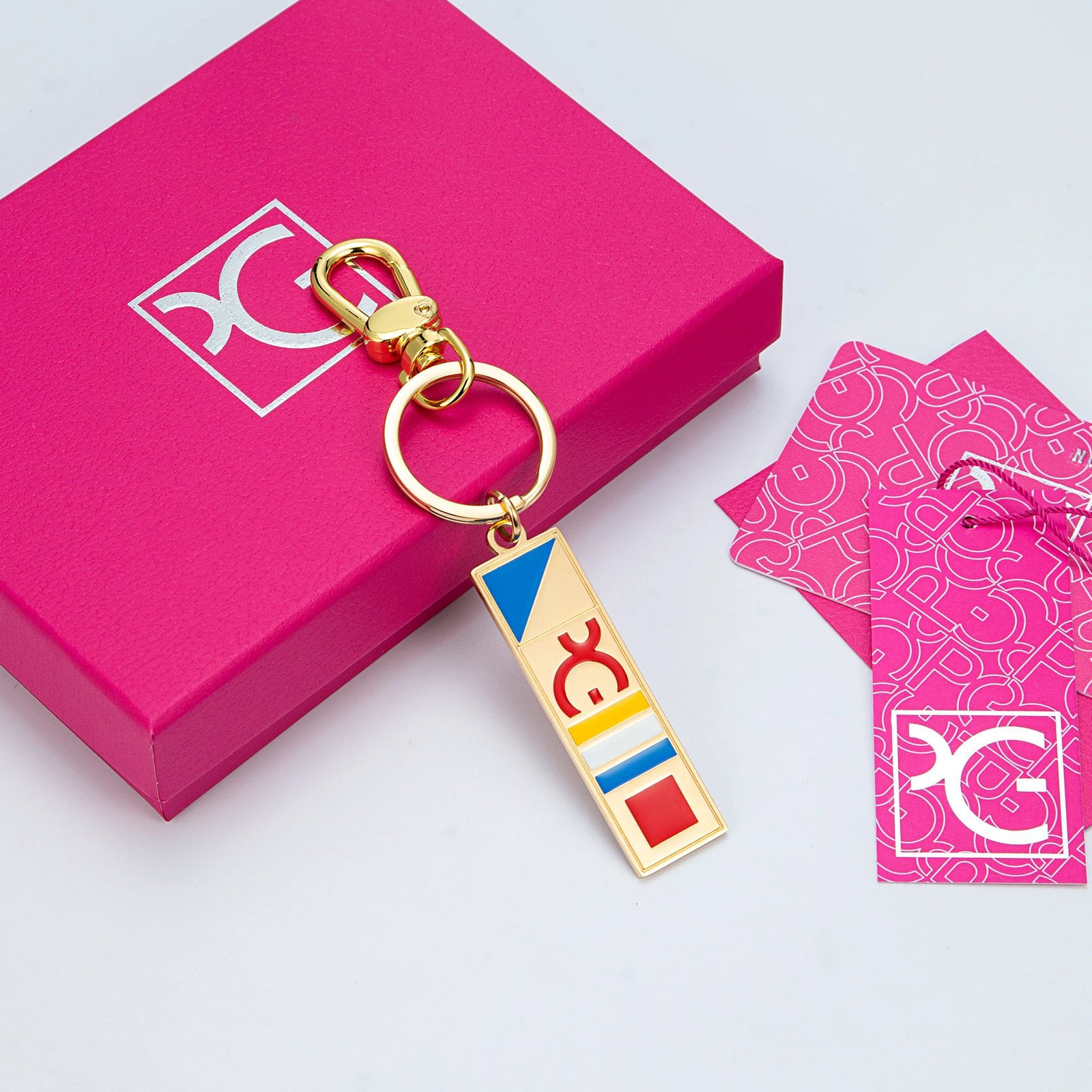 PG Mature Style Keychain Multifunctional Exquisite Gift Box Packaging Luggage Accessories Fashionable 250311