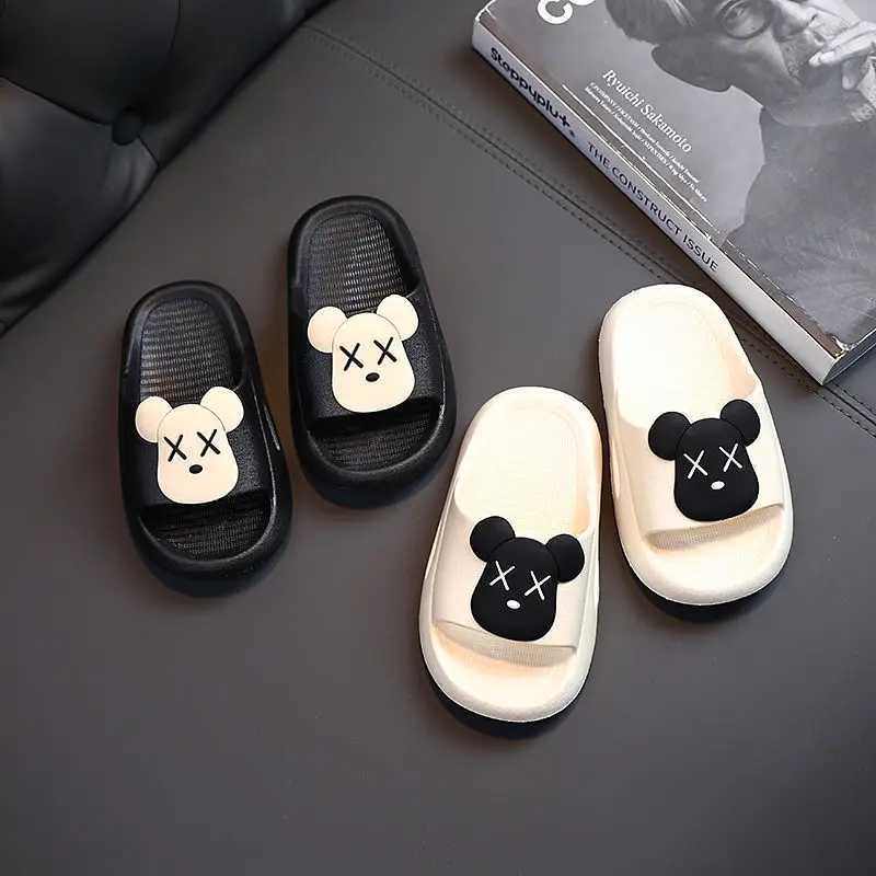 New Summer Baby Boy Girl Slippers Children PVC Cartoon Violent Bear Print Soft Flips Flops Beachwear Outdoor Non-slip Kids ShoesT250311