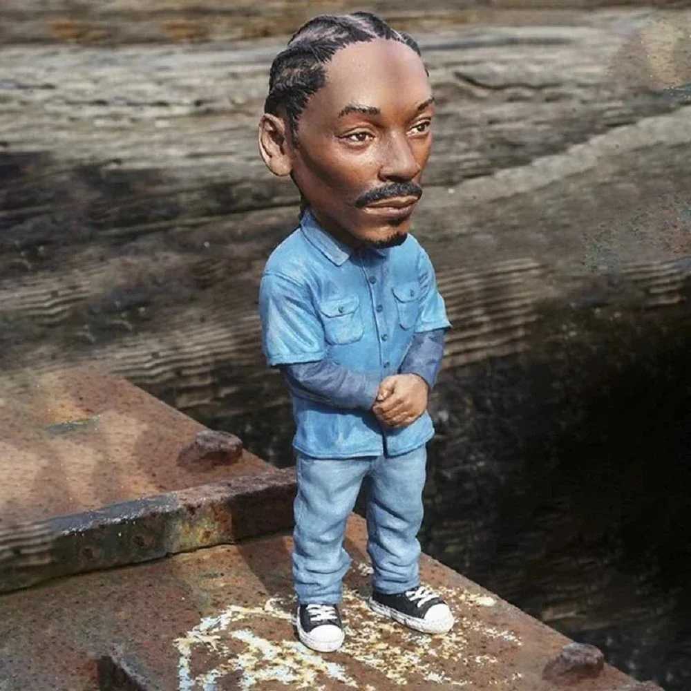 Tupac Figurine New Rapper Star Cool Hip Hop Guy Ornaments Creative Desktop Statue Home Living Room Office Decor Doll RapperT250310