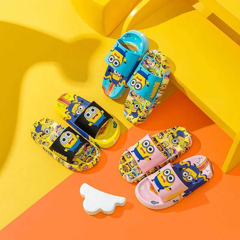 Minions children Shoes Anti-slip Wear Lightly Wear Kids Slippers Summer Outdoor Walk Tour Shoes Boys Girls Sandals PVC slippersT250311