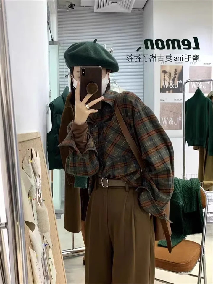 Autumn Women Shirts Retro Plaid Long Sleeve Blouse Loose Casual Ladies Clothes Elegant Woman Wear Top Female Clothing 250310
