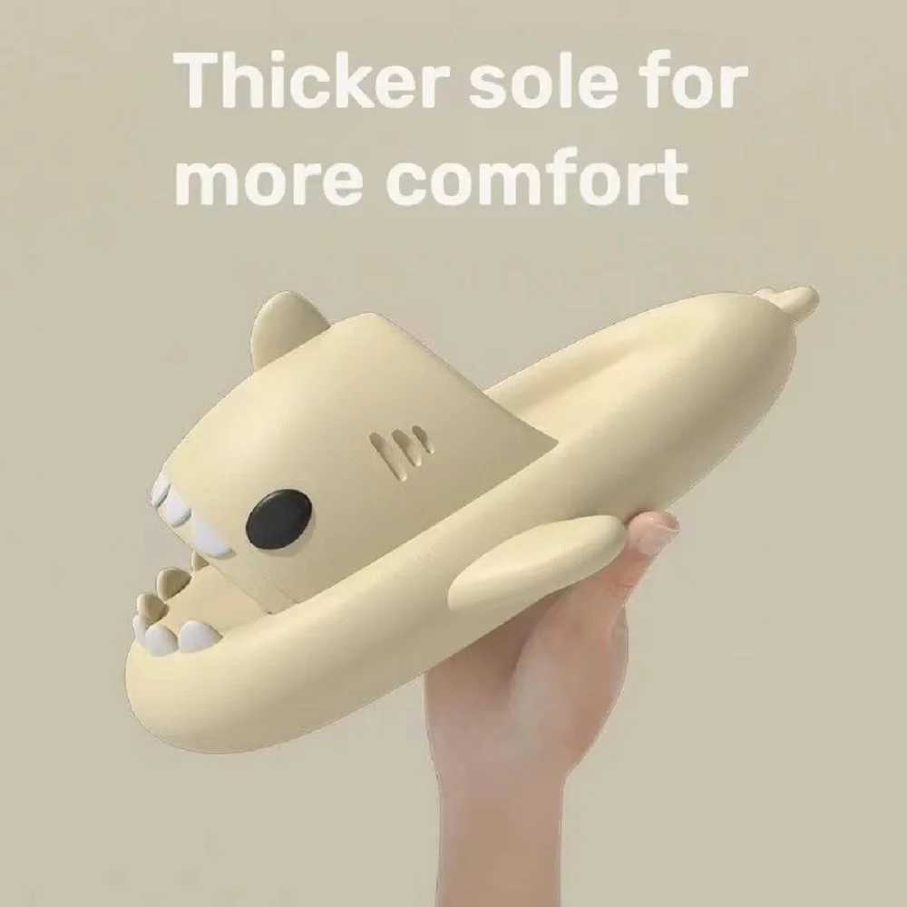 2024 New Shark Slippers Summer Shark Slides Women Men Indoor Bathroom Sandals Couples EVA Shoes Soft Female Outdoor Beach ShoesT250311