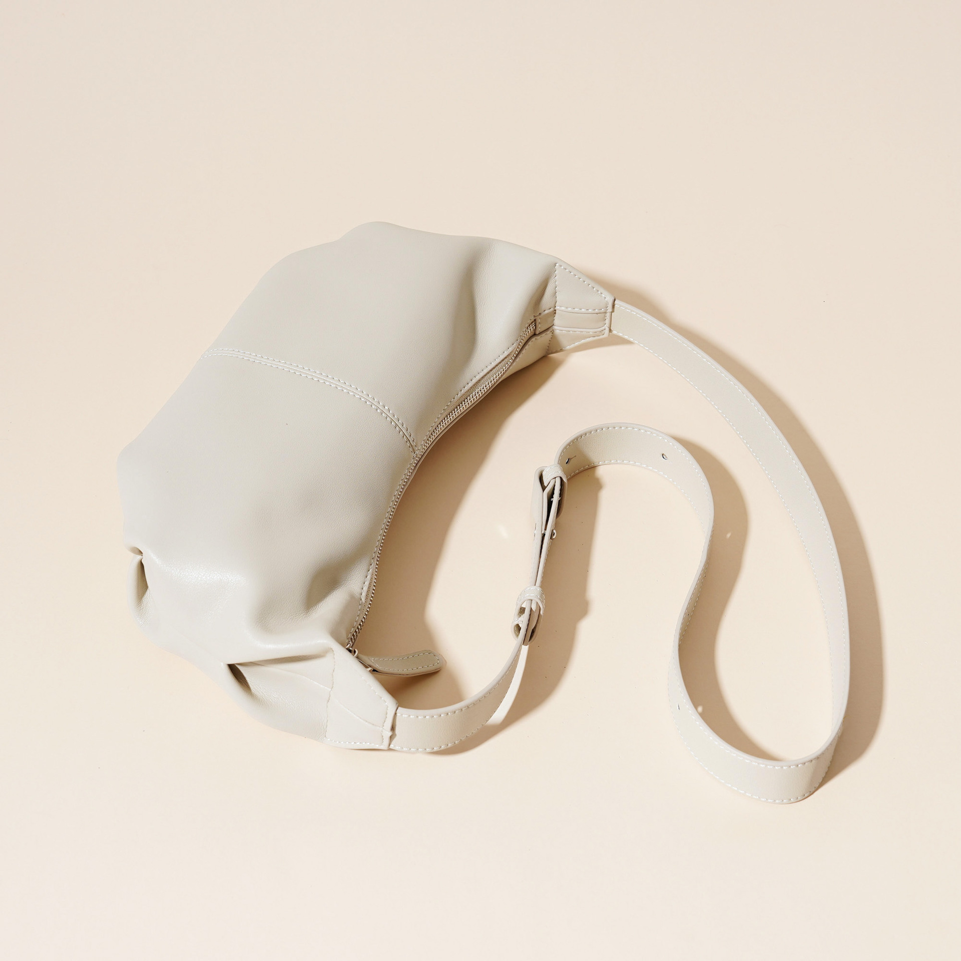Premium Casual Leather Cloud fashion New Fashionable Versatile Shoulder Trendy Crossbody Wandering Bag