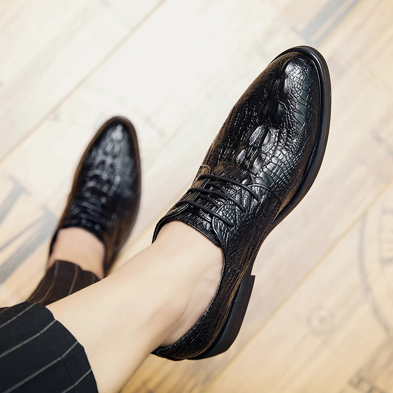 Mens Dress Shoes Men Wedding Shoes Dress Oxford Leather Breathable Moccasins Platform Original Men Brogue Shoes 250310