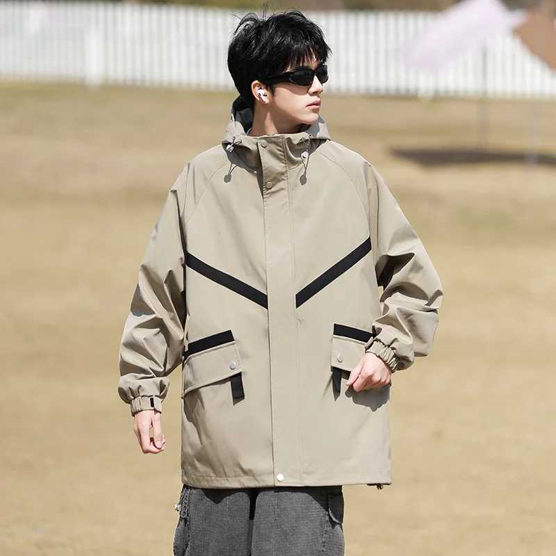 Outdoor Hooded Punching Jacket Waterproof Mens Women Models Spring Autumn Thin Section Punching Jacket Windproof SoftT250311