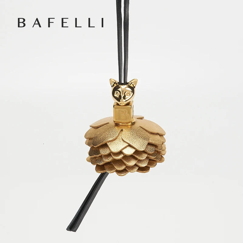 BAFELLI Arrival nerSelected CatShaped Charm Fashionable Portable Pendant Versatile Bag Leather Accessory 250311