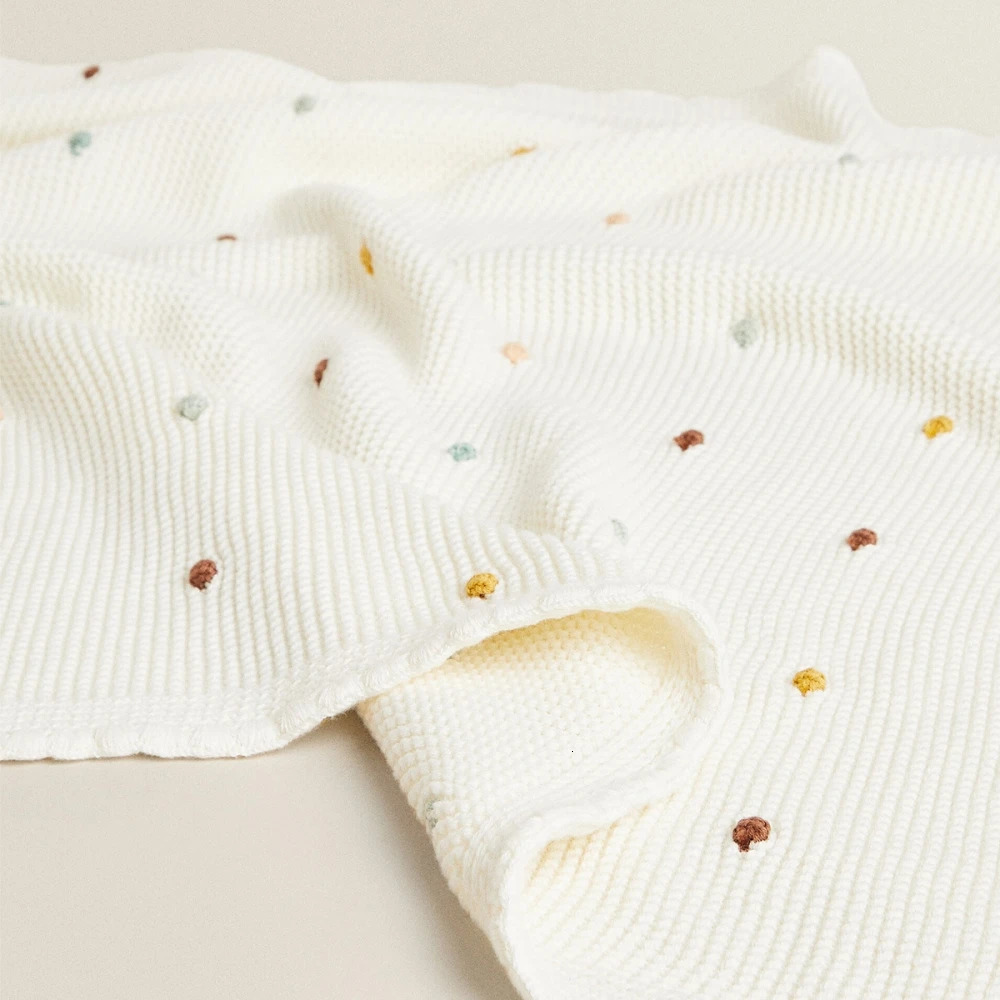 100*70cm blanket Knitted Sofa Throw Blankets Nordic Pompom Soft Tapestry born Baby Swaddle Wrap Crib Stroller Blanket 250218
