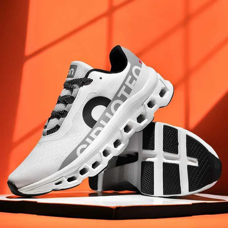New Arrival Mens Casual Sports Shoes Fashion Breathable Comfortable Fabric high Elastic Hhollow Design Outsole Large Size 39-45 T250311