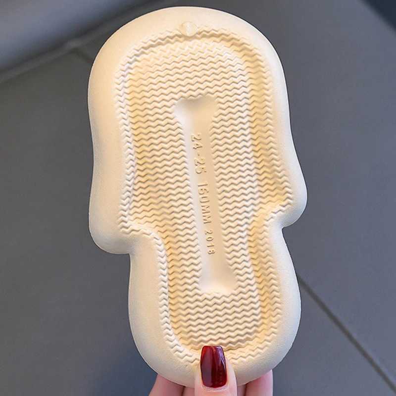 Cartoon puppy Childrens Slippers Baby Indoor Flip-Flops Boys and Girls Cute Bathroom Non-slip Sense of Cloud SandalsT250311