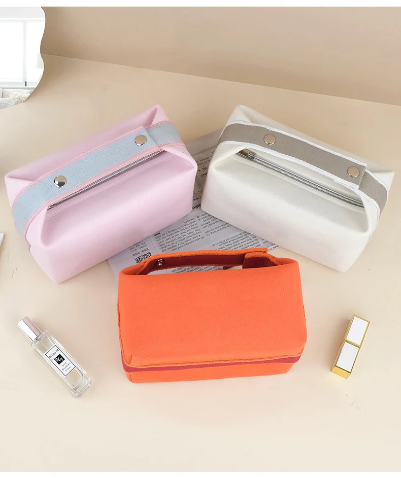 Ins Wind Portable High-End Feel Simple Large Capacity Women Cosmetic Storage Bag Canvas Wash Bag Fashionable Makeup Pouch R250311