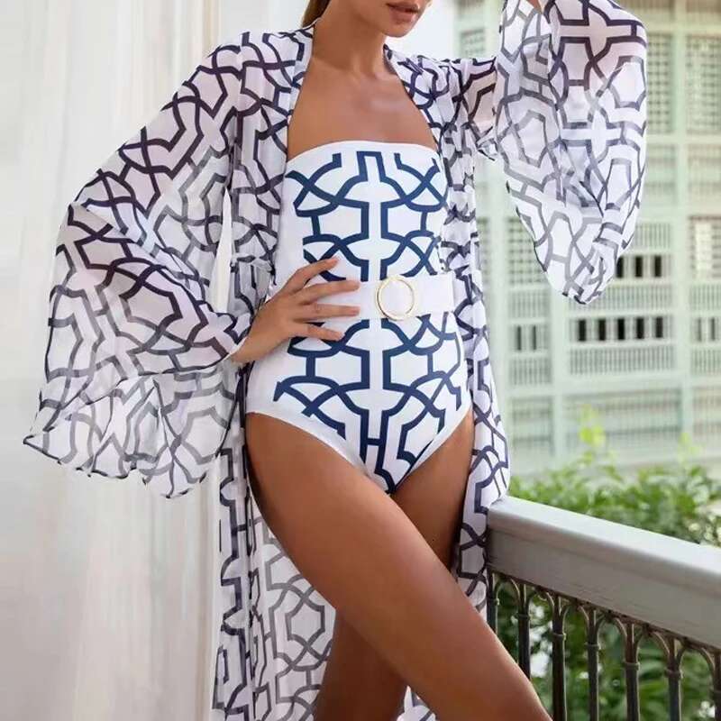 Women's European And American Style 2-Piece 2025 Graphic Cover Beach Cardigan&Tight Bodysuit Female Swimwear Bikini Set