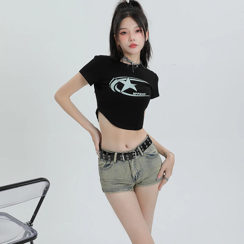 Summer womens denim shorts low waist American Y2K elastic slim fit pants Korean sexy and fashionable hip packaging jeans 250311